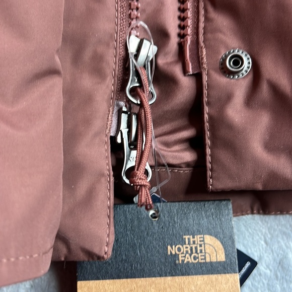 NWT The North Face Pilson Down Jacket Marron Purple Size Small - Picture 10 of 16